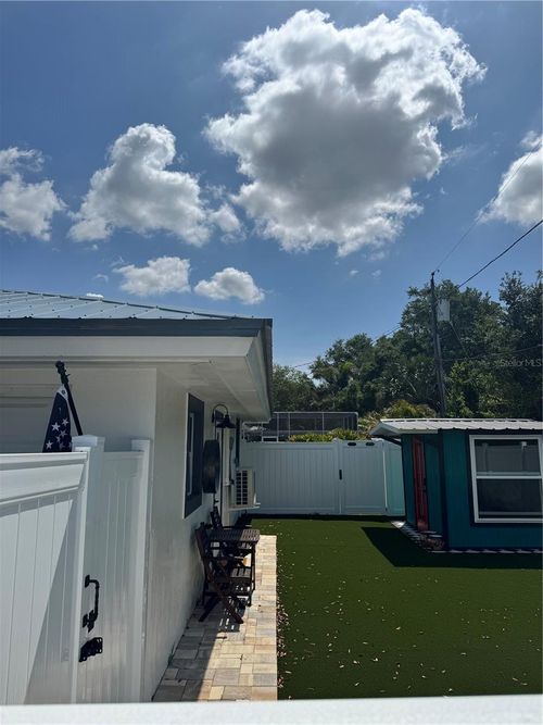 905 Patricia Ave, DUNEDIN, FL, 34698-6025 | Card Image