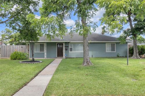 2934 Robertson Street, Houston, TX, 77009 | Card Image