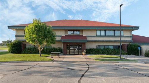 2320 Highway 12 E, Willmar, MN, 56201-5811 | Card Image