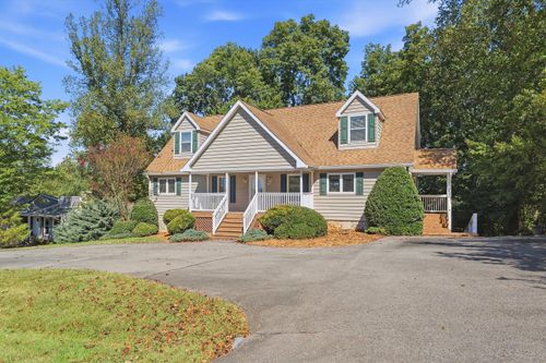 310 Indian Pointe Dr, Hardy, VA, 24101-2626 | Card Image