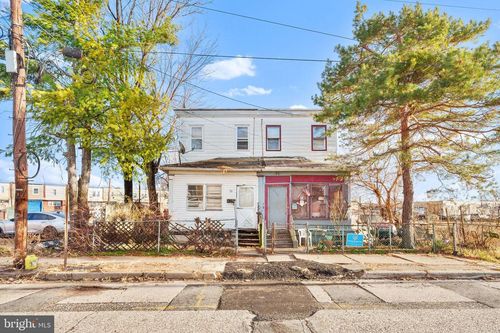 2526 Bank St, CAMDEN, NJ, 08105-1919 | Card Image