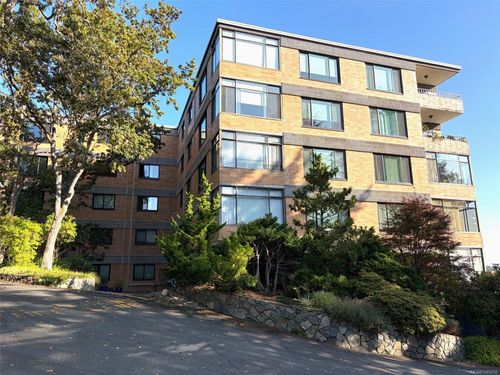 206-2920 Cook St, Victoria, BC, V8T3S7 | Card Image