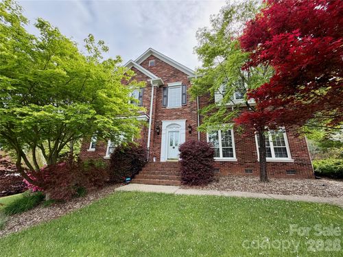 5954 Rathlin Ct Nw, Concord, NC, 28027-8800 | Card Image