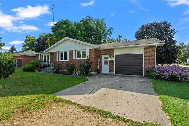 2022 Nelson St N, House other with 3 bedrooms, 1 bathrooms and 3 parking in Gorrie ON | Image 10