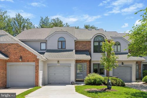 9211 Eagleview Dr, LAFAYETTE HILL, PA, 19444-1738 | Card Image