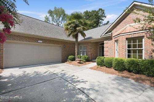 318 Village Green Drive, Trent Woods, NC, 28562 | Card Image