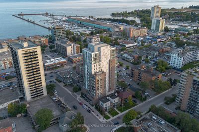 403 - 8 Ann St, Condo with 2 bedrooms, 2 bathrooms and 1 parking in Mississauga ON | Image 2