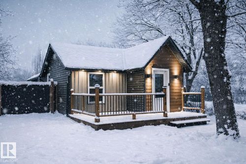 4713 48 Ave, Wetaskiwin, AB, T9A0M4 | Card Image