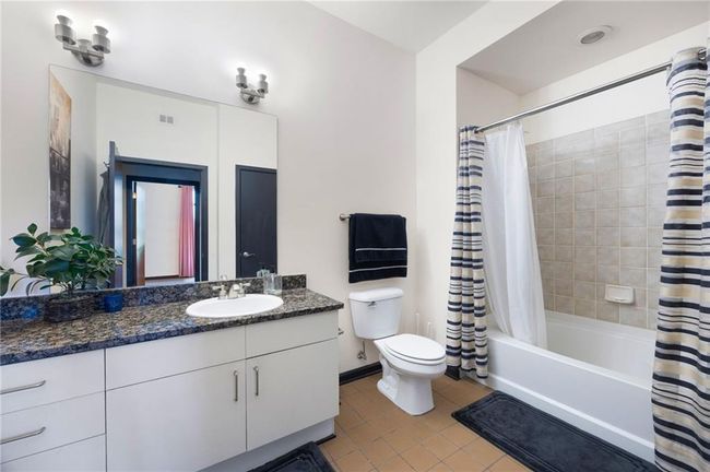 UNIT-2605 - 5300 Peachtree Rd, Condo with 2 bedrooms, 2 bathrooms and 2 parking in Chamblee GA | Image 14