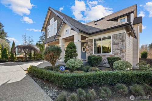 215 Ilwaco Pl Se, Renton, WA, 98059-4928 | Card Image