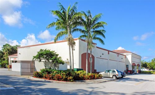 6980 W Commercial Blvd, Lauderhill, FL, 33319 | Card Image