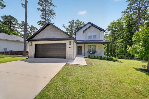 29 Westmorland Dr, Bella Vista, AR, 72714-1823 | Card Image