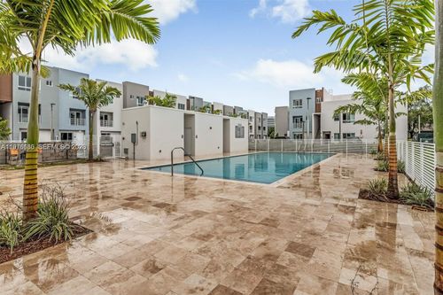 unit-1107-2561 Ne 193rd St, Miami, FL, 33180-3468 | Card Image