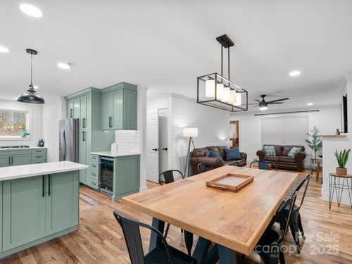 10 Bear Trl, Fairview, NC, 28730-8628 | Card Image