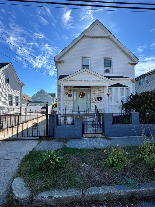 312 California Ave, Providence, RI, 02905-2815 | Card Image