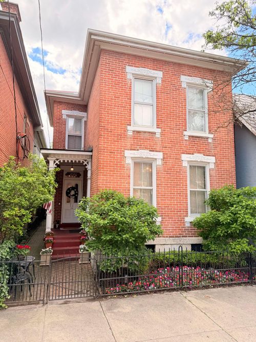677 S 3rd St, Columbus, OH, 43206-1029 | Card Image