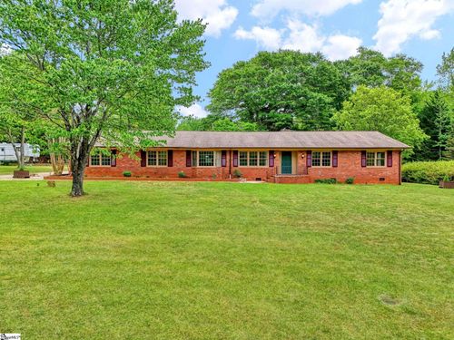 18 Patrol Club Road, Greenville, SC, 29609 | Card Image