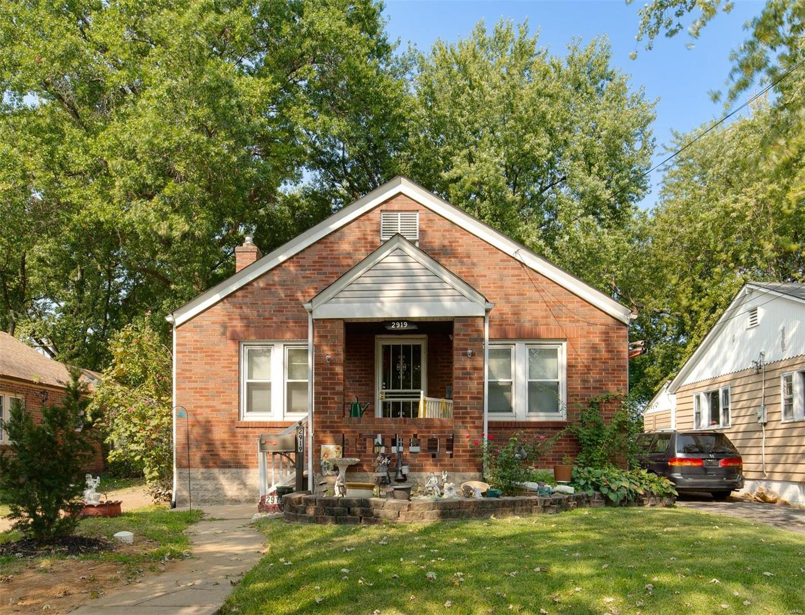Hilleman Ave, Saint Louis, MO 63114