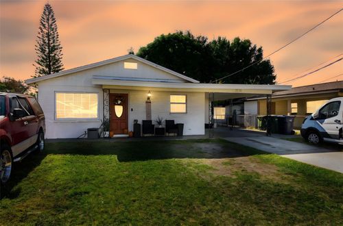 3310 W Beach St, TAMPA, FL, 33607-2106 | Card Image