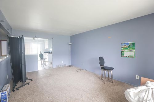 29229 Van Laan Dr, Warren, MI, 48092-2235 | Card Image