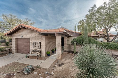 1051 W Camino Sagasta, Green Valley, AZ, 85622 | Card Image