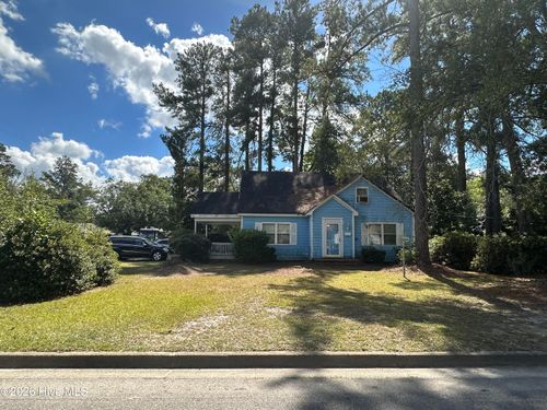 322 E Cavenaugh St, Wallace, NC, 28466-1906 | Card Image