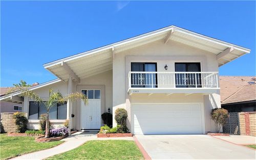 23423 Via Boscana, Valencia, CA, 91355-3018 | Card Image