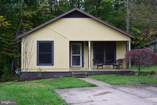 115 Driftwood Dr, STATE COLLEGE, PA, 16803-1161 | Card Image