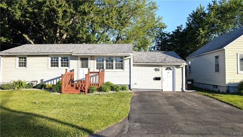 113 Pinkerton St, Liverpool, NY, 13088-6541 | Card Image