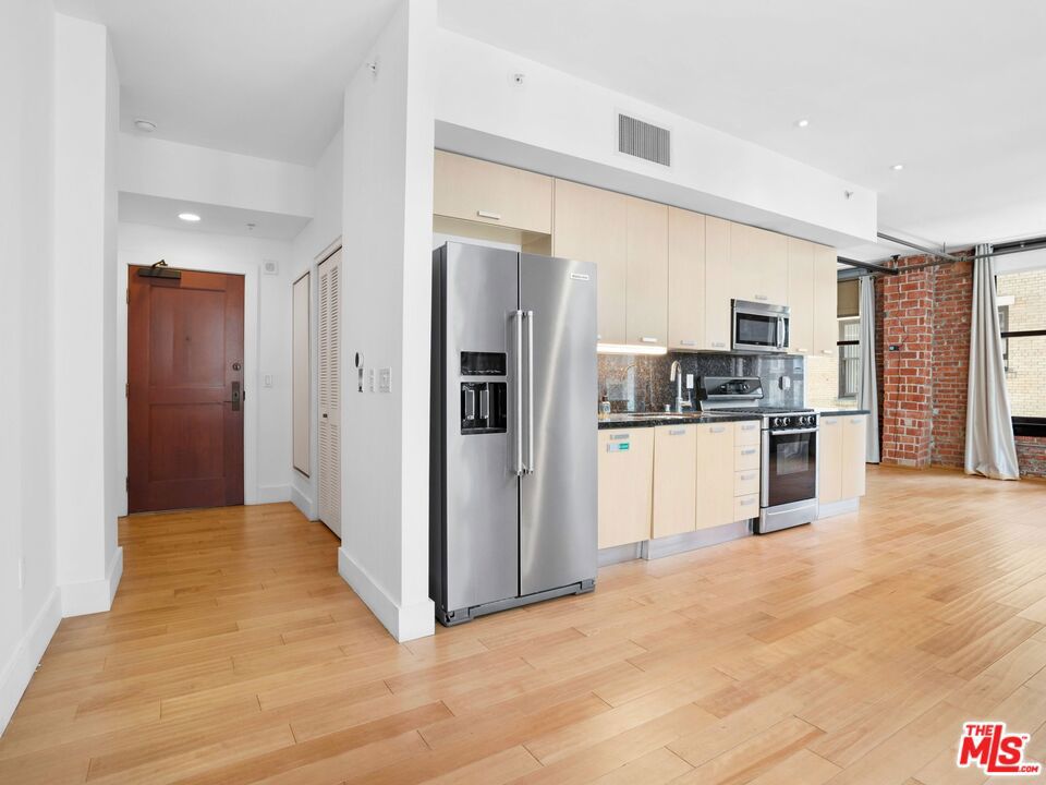 Residential Lease in Los Angeles 5