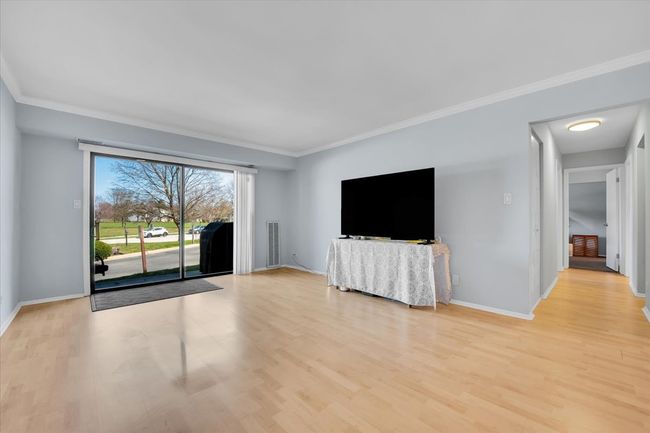 UNIT-114 - 3350 N Carriageway Dr, Condo with 2 bedrooms, 2 bathrooms and 1 parking in Arlington Heights IL | Image 12