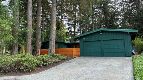 1521 150th Avenue Se, Bellevue, WA, 98007 | Card Image