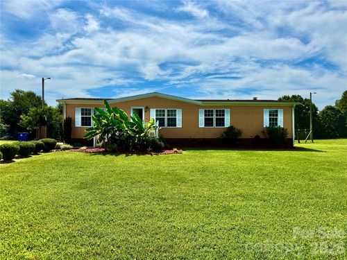 1104 Spring Meadow Dr, Woodleaf, NC, 27054-9394 | Card Image