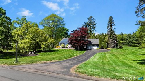 47 Featherbed Ln, Branford, CT, 06405-6116 | Card Image