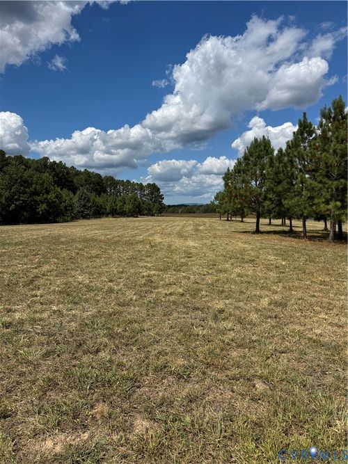 7695A Three Notch Rd, Louisa, VA, 23093-2866 | Card Image