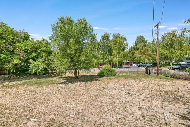 View of yard | Image 27