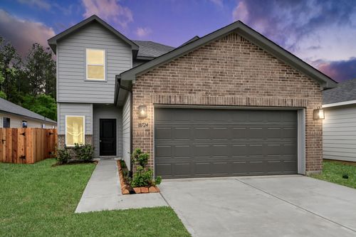 18724 Loom Dr, Conroe, TX, 77306-7832 | Card Image