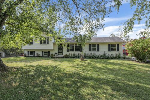 9240 Sycamore Rd, Mount Vernon, OH, 43050-9188 | Card Image