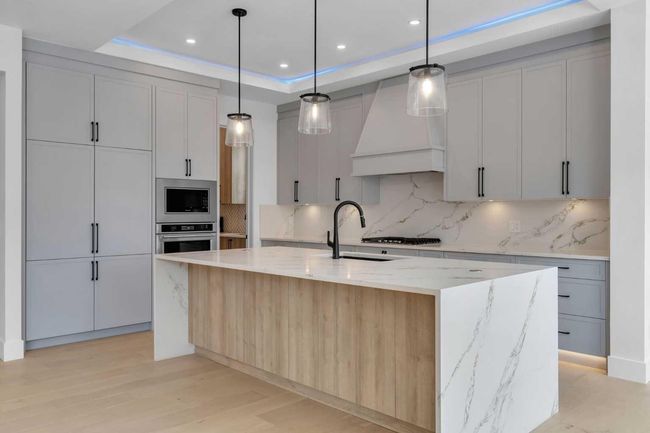 223 Kinniburgh Loop, House other with 4 bedrooms, 4 bathrooms and 5 parking in Chestermere AB | Image 18