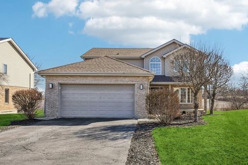 24395 Patriot Ln, Crete, IL, 60417-2076 | Card Image