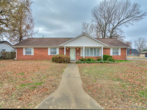 1808 58th St, Tulsa, OK, 74105-8813 | Card Image