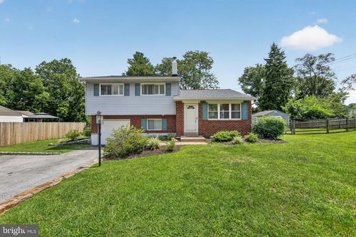 604 Brookhill Rd, WEST CHESTER, PA, 19380-1012 | Card Image