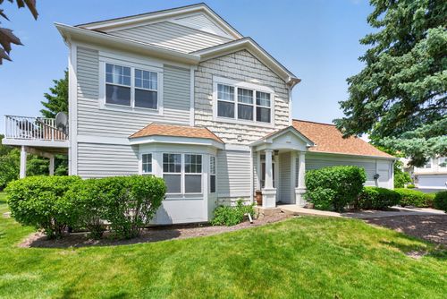 1051 Delta Dr, Elgin, IL, 60123-6581 | Card Image