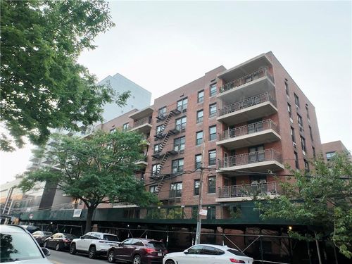 2h-13705 Franklin Ave, Flushing, NY, 11355-3802 | Card Image