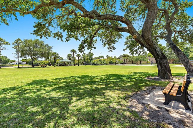 6238 Dania St, House other with 3 bedrooms, 2 bathrooms and null parking in Jupiter FL | Image 27