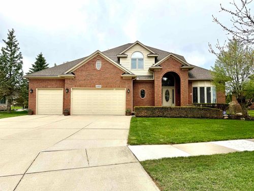 54959 Danielle St, New Baltimore, MI, 48047-5543 | Card Image