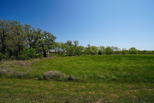 5411 N State Highway 95, Home with 3 bedrooms, 4 bathrooms and 2 parking in Flatonia TX | Image 29