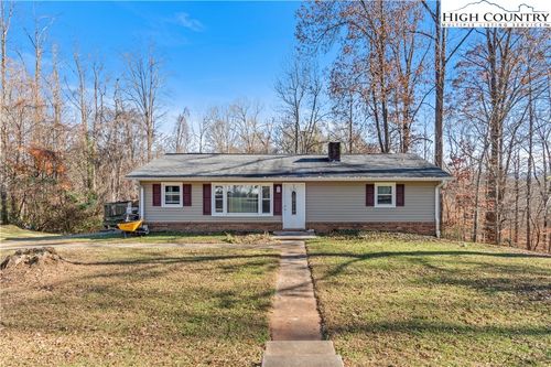 133 South St, Elkin, NC, 28621-3238 | Card Image