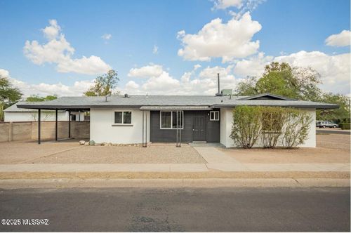 802 N Jefferson Avenue, Tucson, AZ, 85711 | Card Image