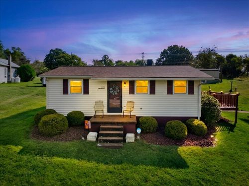 1551 Peppers Ferry Rd Nw, Christiansburg, VA, 24073 | Card Image